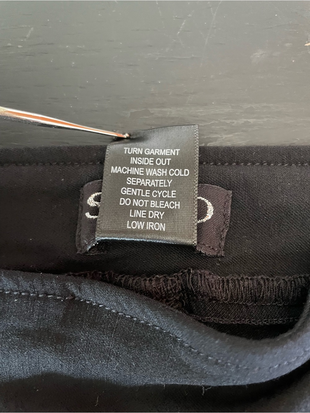 SOHO Black Pull-On Ankle Pants, Size M - Picture 5 of 5